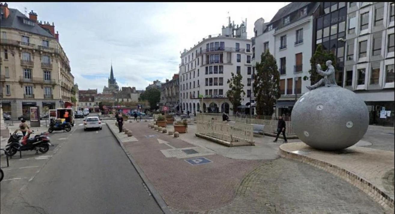 Terrasse Godrans En Plein Coeur De Ville Dijon Exterior photo